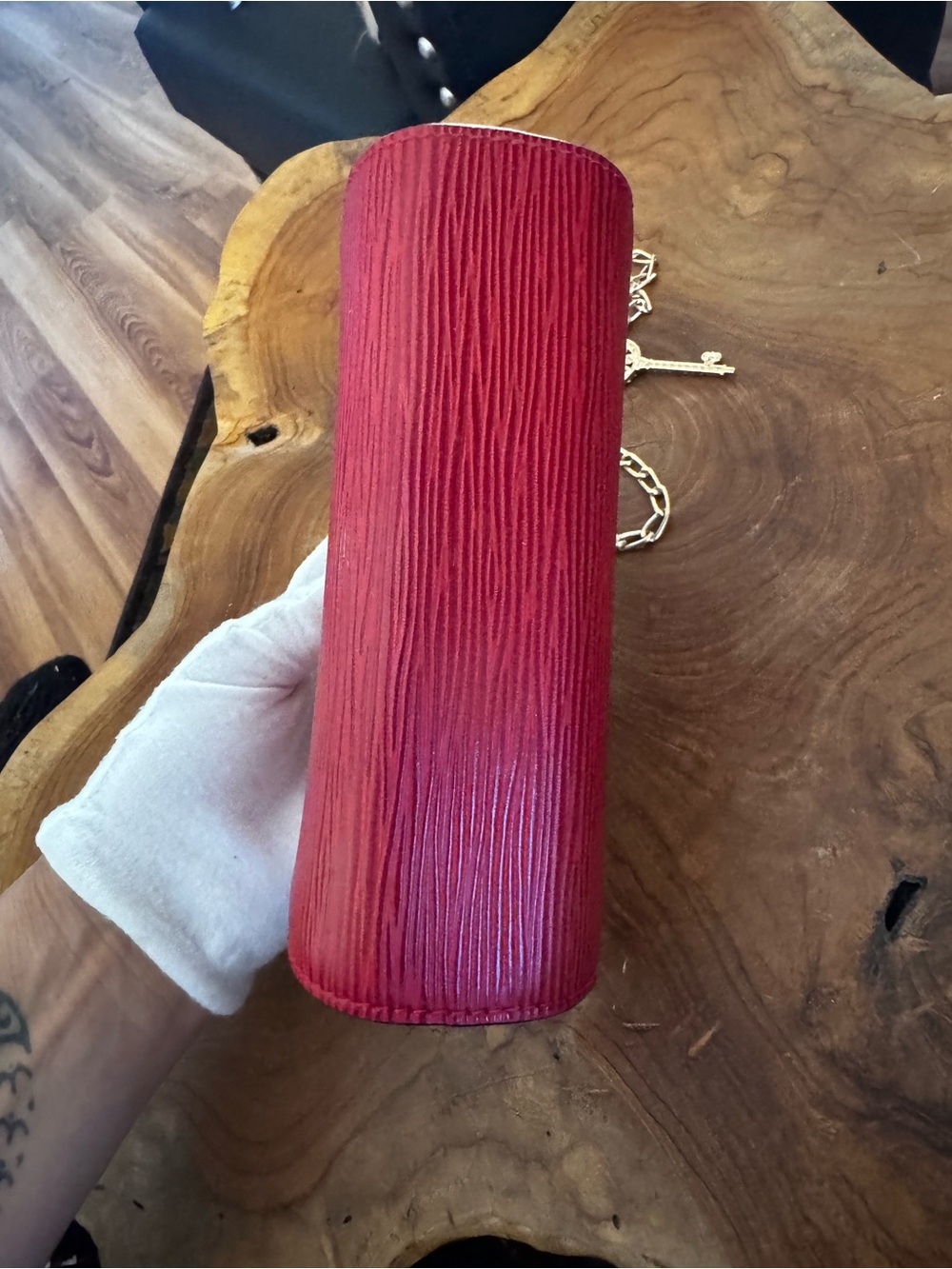 Just in 🔥 Louis Vuitton Epi Dauphine Leather Cosmetics Pouch Purse Red converted - Picture 7 of 15